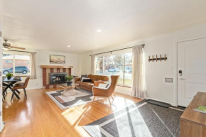 NEW! 1958 Chic Mid-Mod House